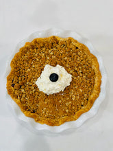 Load image into Gallery viewer, Southern Brown Sugar Rolled Oats Crumble Blueberry Pie Kit