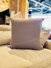 Load image into Gallery viewer, Houndstooth